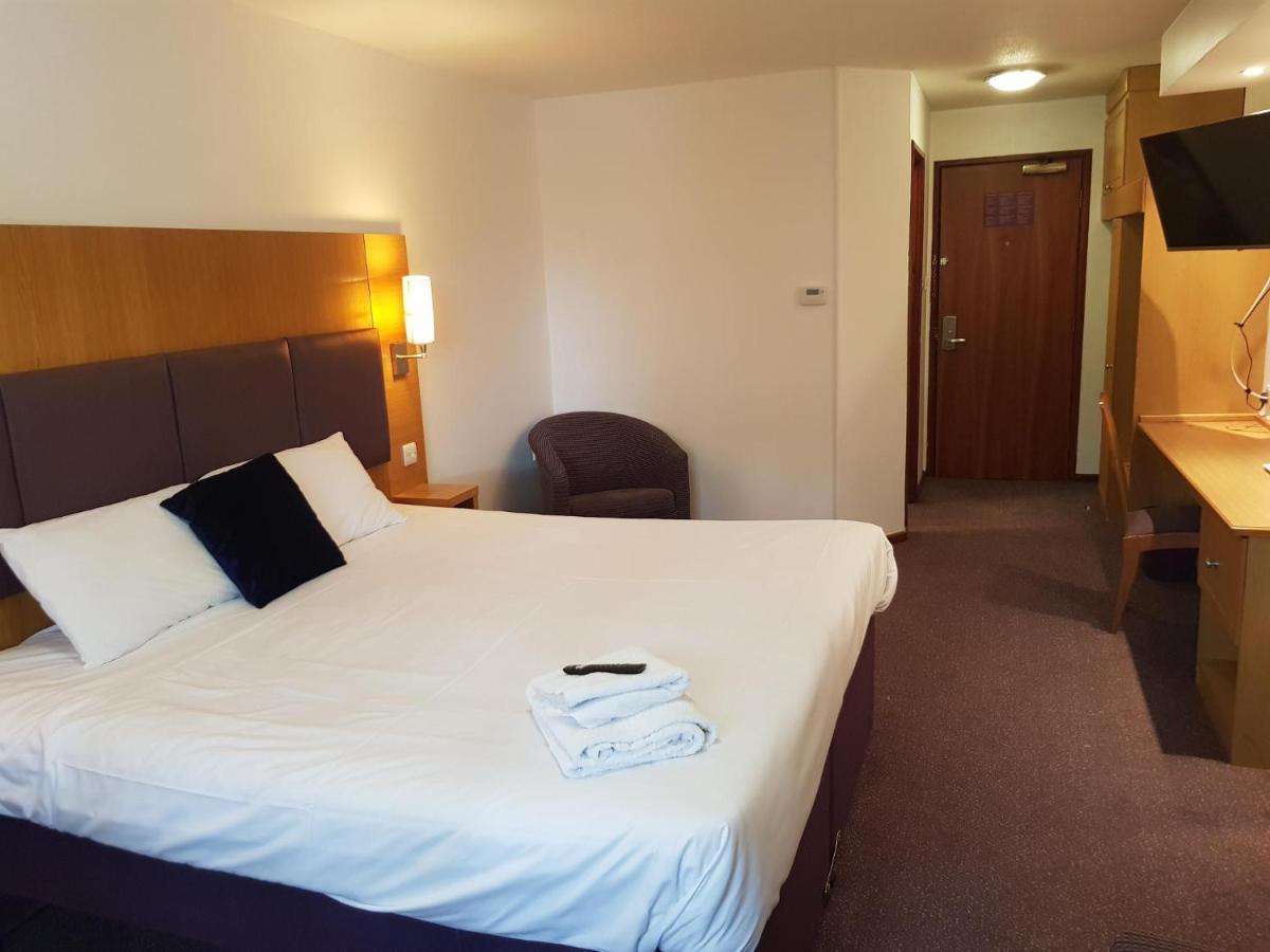 V Lodge Manchester มิดเดิลตัน ภายนอก รูปภาพ