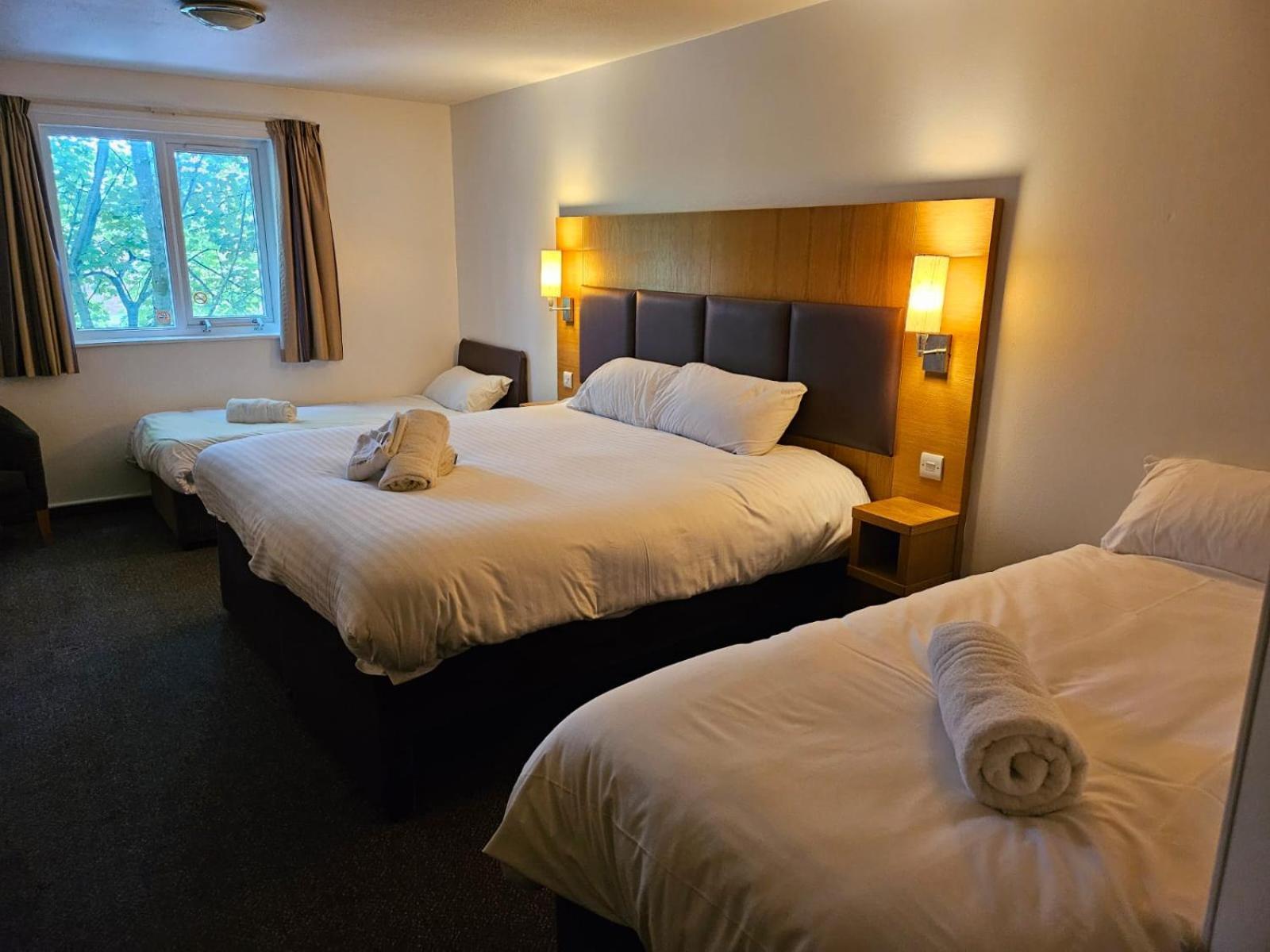 V Lodge Manchester มิดเดิลตัน ภายนอก รูปภาพ