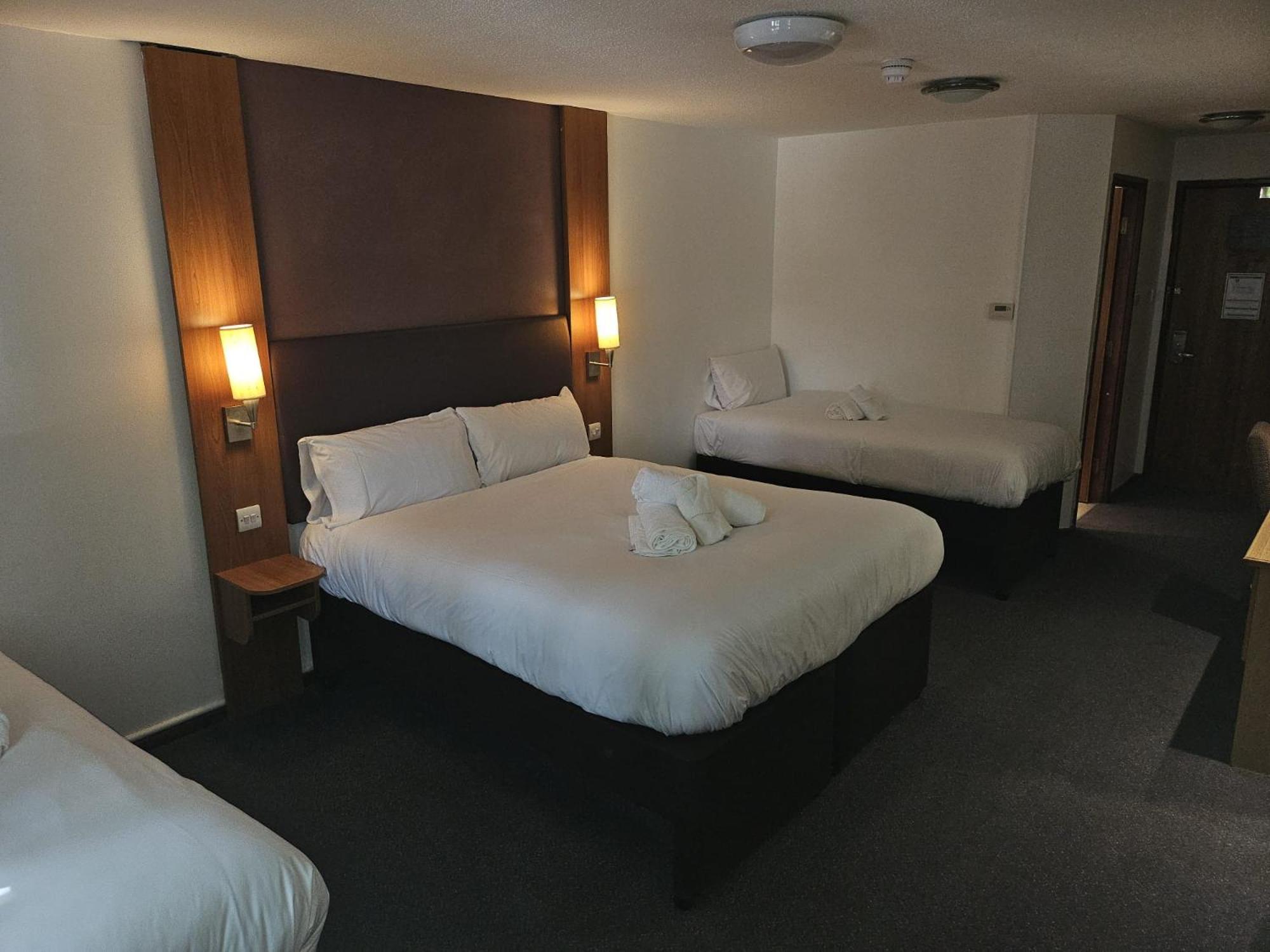 V Lodge Manchester มิดเดิลตัน ภายนอก รูปภาพ